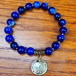NWT Gorgeous Lazuli Lapis with gold filled accents and charm Stretch Bracelet